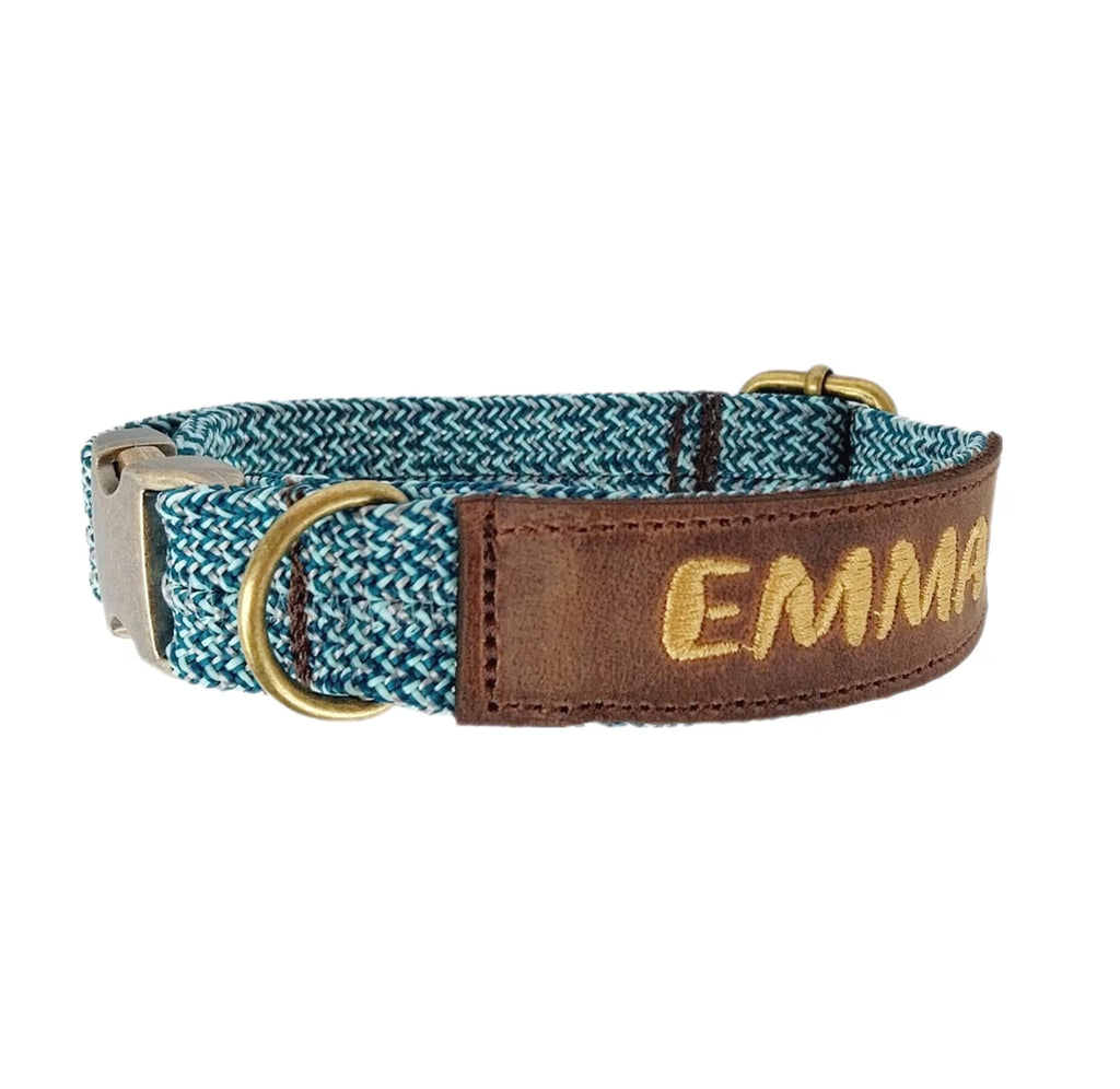Tau Hundehalsband personalisiert, mit Echtleder, Altmessing